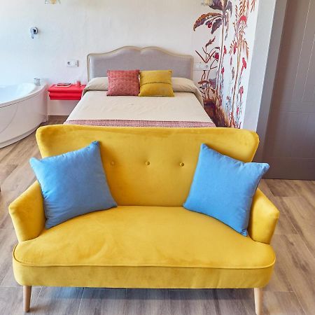 Casas Rurales Maribel - Complejo Moradas Del Cerro 2 - Suites Con Jacuzzi En Alcala Del Jucar Casas del Cerro Kültér fotó