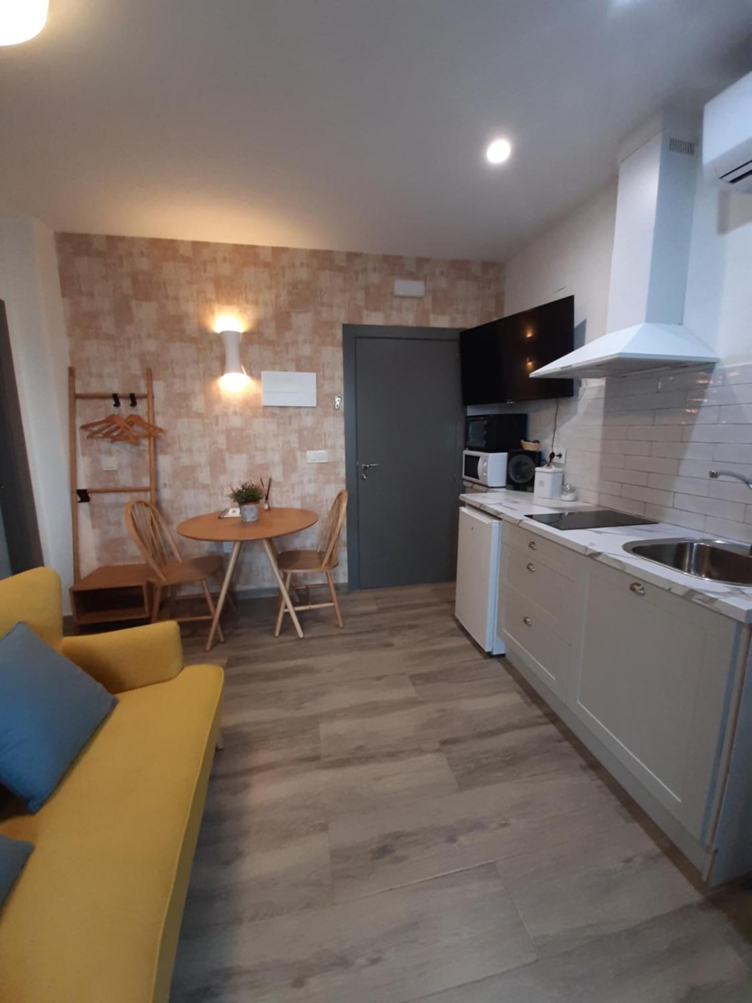 Casas Rurales Maribel - Complejo Moradas Del Cerro 2 - Suites Con Jacuzzi En Alcala Del Jucar Casas del Cerro Szoba fotó